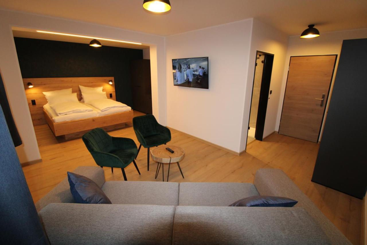 Der Hirsch Hotel モンシャウ エクステリア 写真