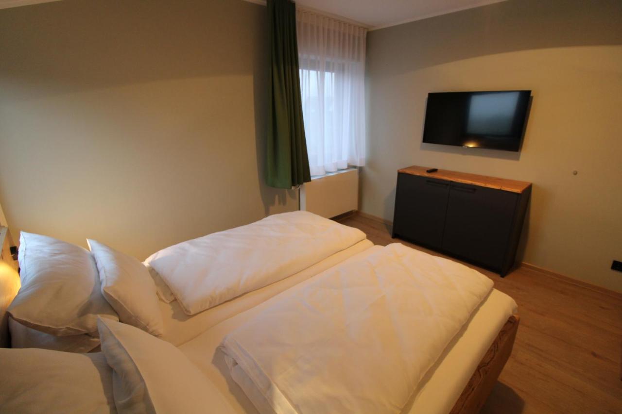 Der Hirsch Hotel モンシャウ エクステリア 写真