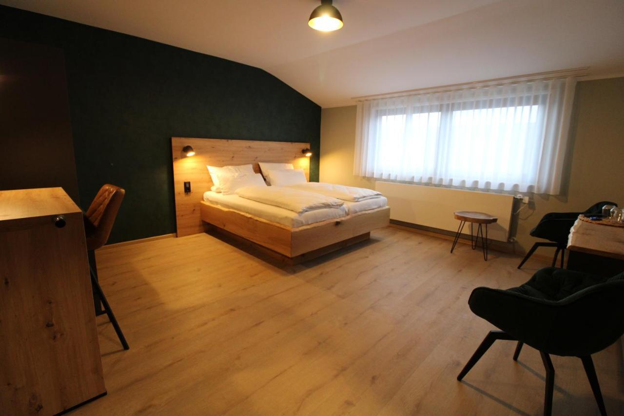 Der Hirsch Hotel モンシャウ エクステリア 写真