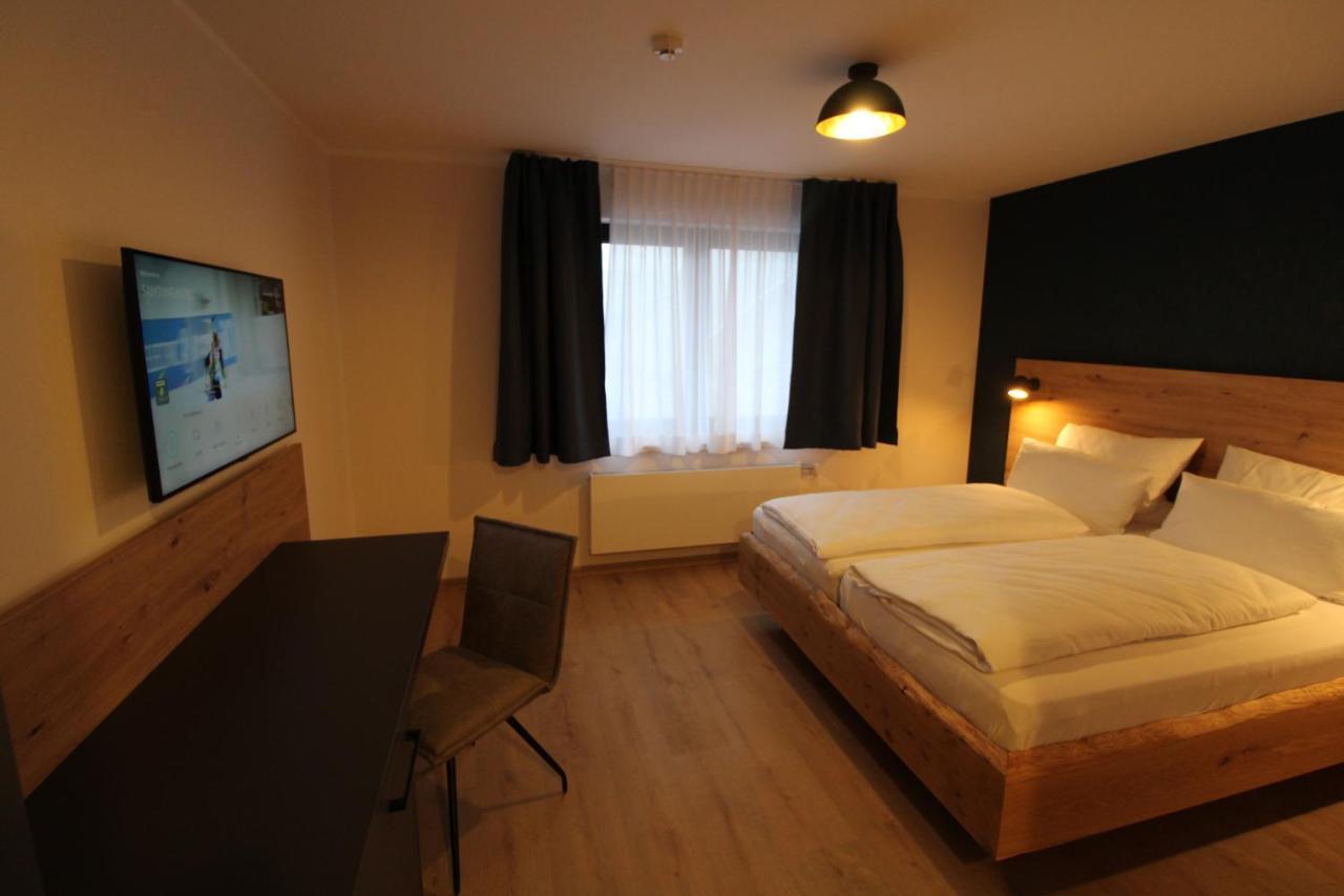 Der Hirsch Hotel モンシャウ エクステリア 写真